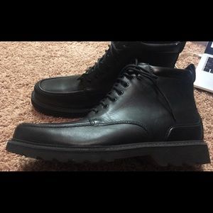 Waterproof lightweight boots